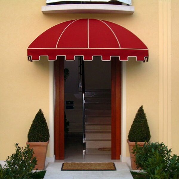 197_TENDA PROTEZIONE INGRESSO RISTORANTE 0 Installazione tende da sole su misura personalizzate. Arcosol ha sede a Motta di Livenza (TV), ma installa automatismi e tende da sole personalizzate in tutto il Veneto.